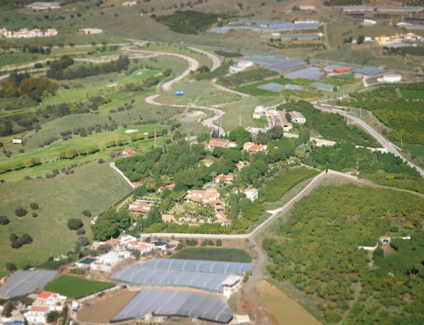 bird-view-finca-tilt-shift